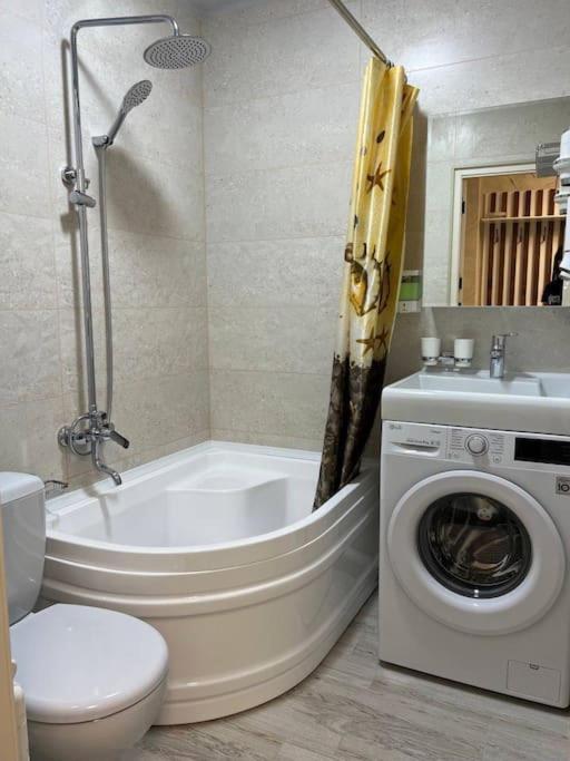 Miracle Apartment Samarkand Ngoại thất bức ảnh